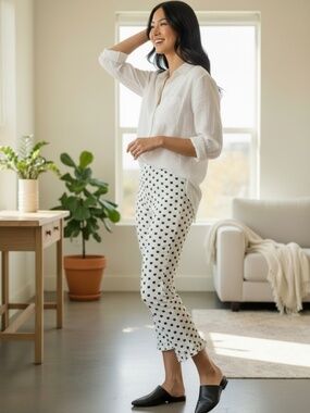 Insight New York Abstract Brushstroke Polka Dot Capri Ruffle Pants White Black 8